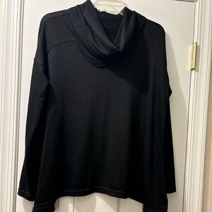 New Jones New York black sweater/ knit top
